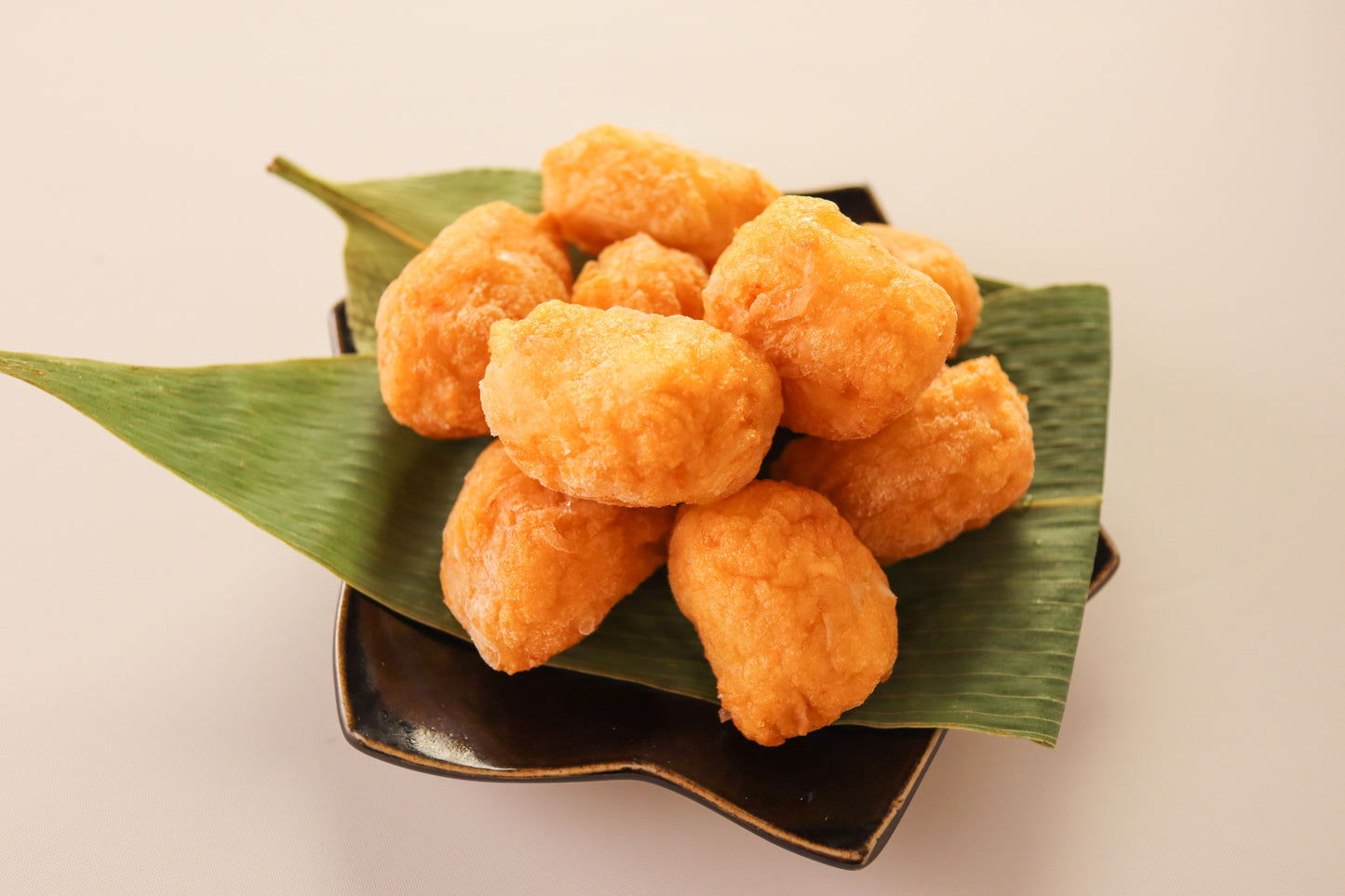 博多なんこつ天(140g) 冷凍【ふわふわのすり身にコリコリなんこつが癖になります】